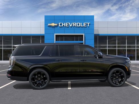 New 2026 Chevrolet Suburban RST AWD/4WD image 5