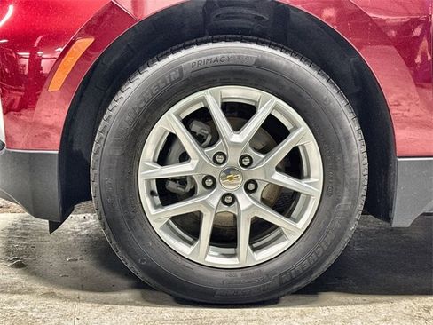 Used 2023 Chevrolet Equinox LT image 32