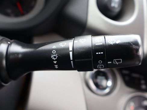 Used 2010 Toyota RAV4 Limited AWD/4WD image 33