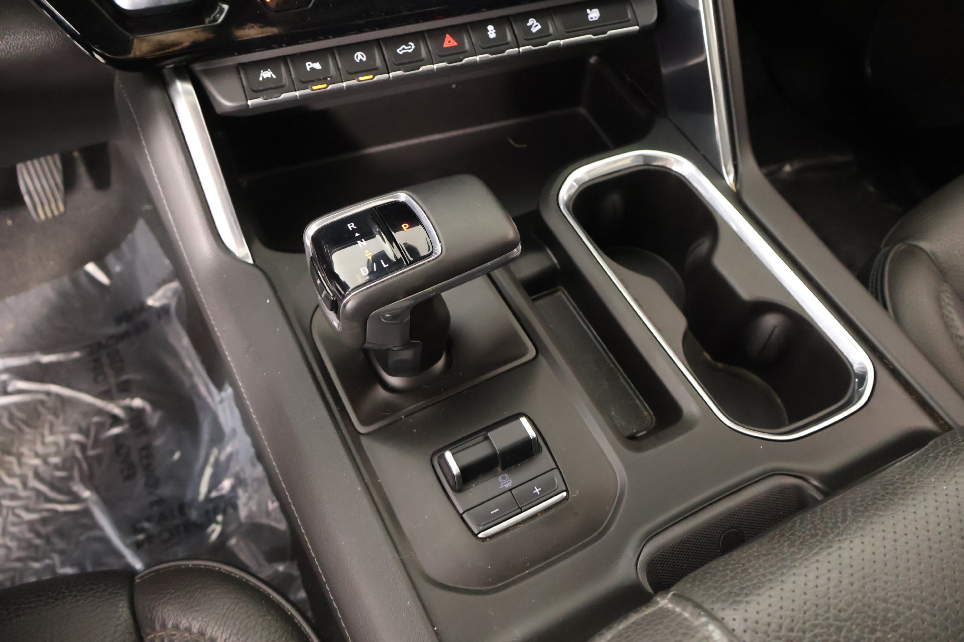Used 2024 GMC Sierra 1500 Denali w/ Denali Reserve Package AWD/4WD image 9