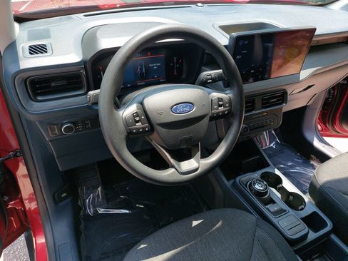 Used 2025 Ford Maverick XLT w/ Equipment Group 301A AWD/4WD image 16