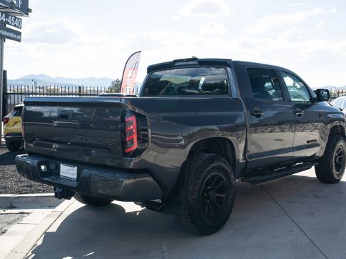 Used 2021 Toyota Tundra Limited w/ Limited Premium Package AWD/4WD image 9