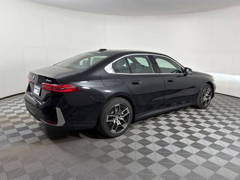New 2026 BMW 540i xDrive w/ Executive Package image 7