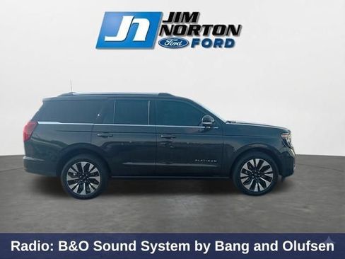 Used 2026 Ford Expedition Platinum w/ Driver's Package AWD/4WD image 12