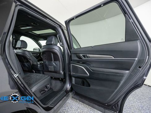 Used 2025 Kia Telluride EX X-Line AWD/4WD image 35