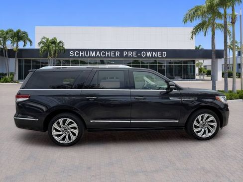 Used 2024 Lincoln Navigator L Reserve AWD/4WD image 8