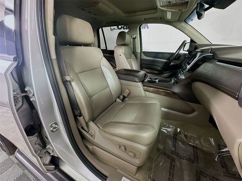 Used 2018 Chevrolet Tahoe LT image 38