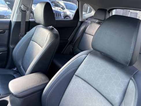 Used 2024 Kia Seltos SX image 11