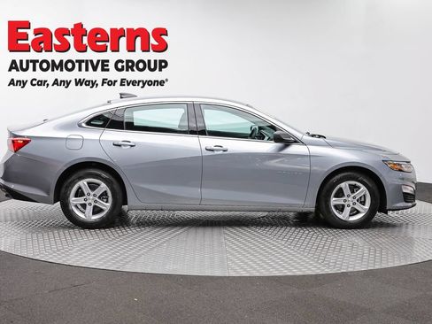 Used 2024 Chevrolet Malibu LS FWD image 4