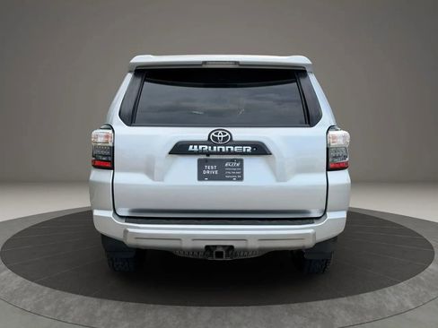 Used 2015 Toyota 4Runner Trail AWD/4WD image 5