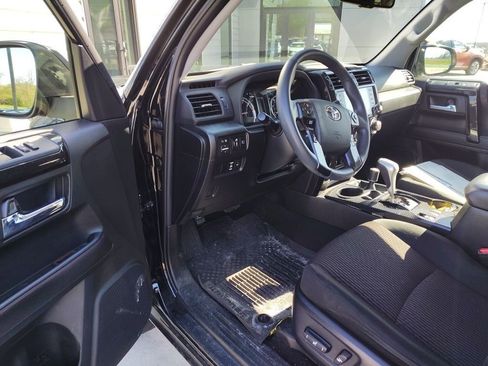 Used 2023 Toyota 4Runner TRD Off-Road image 9