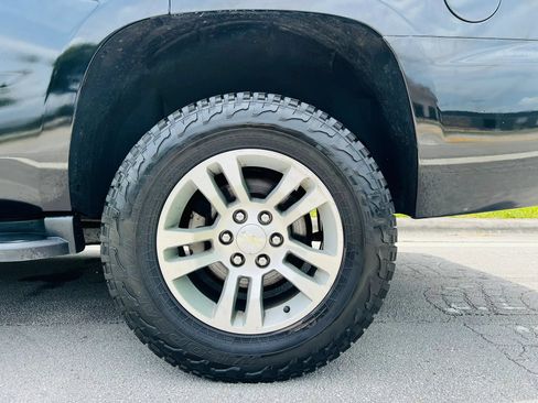Used 2019 Chevrolet Tahoe LT AWD/4WD image 9