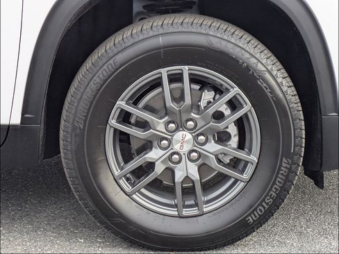 New 2026 GMC Acadia Elevation w/ LPO, Floor Liner Package FWD image 12