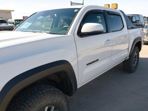 Used 2023 Toyota Tacoma TRD Off-Road image 8