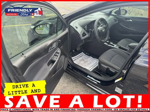 Used 2019 Chevrolet Cruze LS image 9
