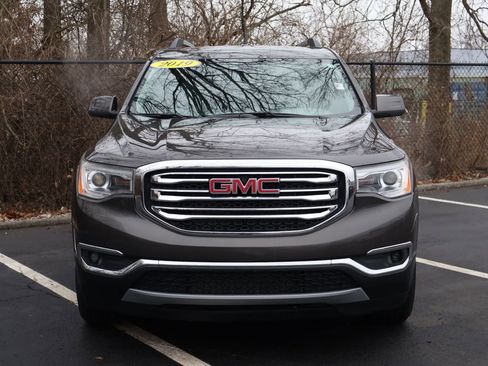 Used 2019 GMC Acadia SLE w/ Driver Alert Package I image 2