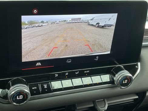 Used 2024 GMC Canyon Elevation w/ Convenience Package image 15