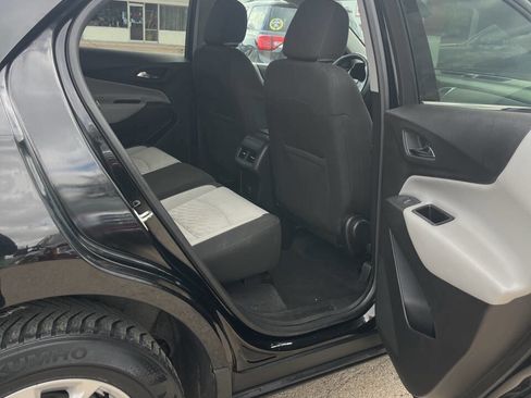 Used 2018 Chevrolet Equinox LT AWD/4WD image 26