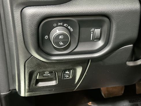 Used 2022 RAM 1500 Big Horn image 17