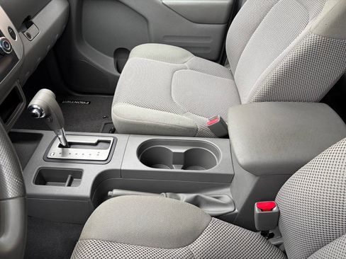 Used 2019 Nissan Frontier SV image 22