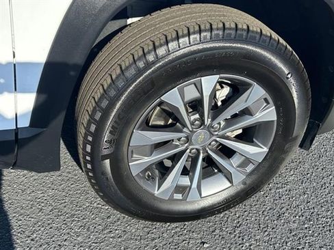 Used 2025 Chevrolet Equinox LT w/ Convenience Package II image 26