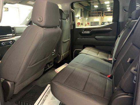 Used 2023 GMC Sierra 1500 Elevation image 9
