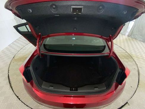 Used 2018 Chevrolet Cruze LT w/ Convenience Package image 30