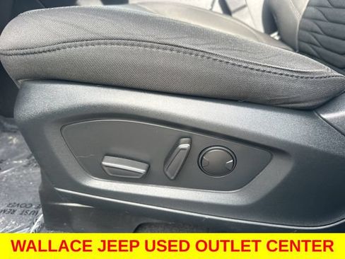 Used 2021 Ford Explorer XLT RWD image 20