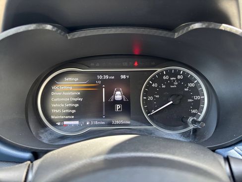 Used 2025 Nissan Versa SV FWD image 39