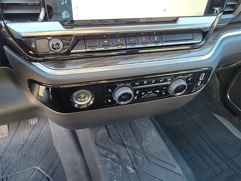 Used 2022 Chevrolet Silverado 1500 LT image 27