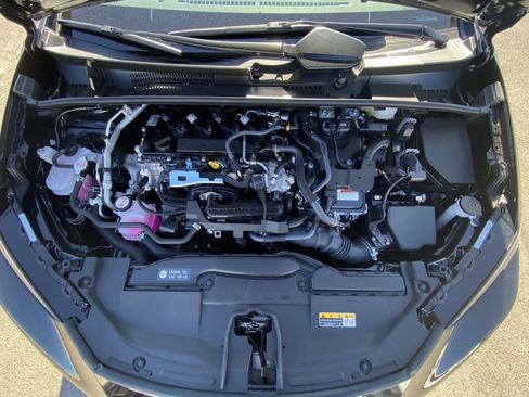 Certified 2025 Toyota Prius AWD image 25