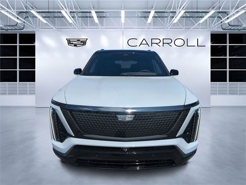 New 2026 Cadillac Vistiq Sport w/ LPO, Floor Liner Package AWD/4WD image 8