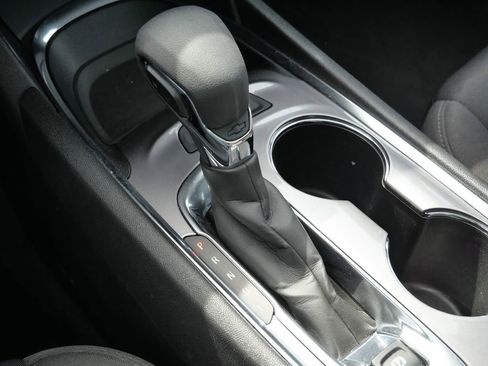 Used 2024 Chevrolet Malibu LT FWD image 39