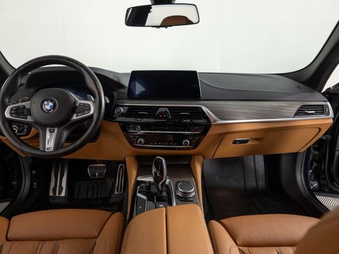 Used 2019 BMW M550i xDrive AWD/4WD image 34