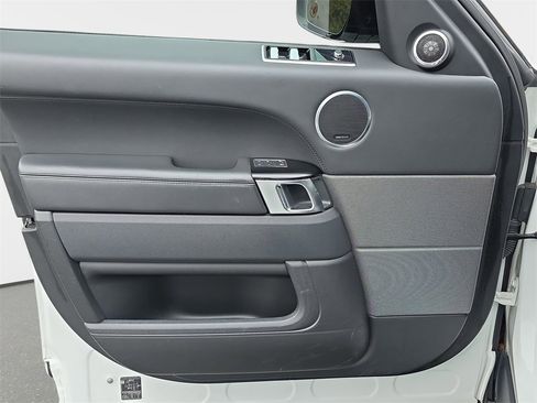 Used 2019 Land Rover Range Rover Sport Supercharged image 31