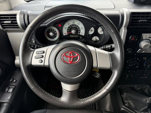 Used 2007 Toyota FJ Cruiser 4WD image 26