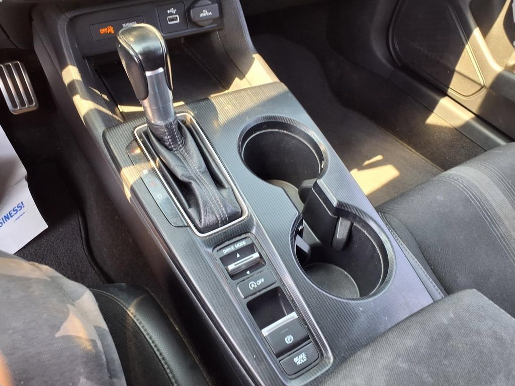 Used 2022 Honda Civic Sport image 12