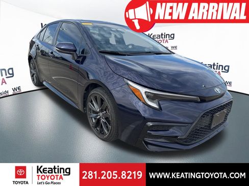 Certified 2024 Toyota Corolla SE w/ SE Package image 1