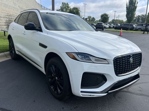 Used 2026 Jaguar F-PACE R-Dynamic S AWD/4WD image 10