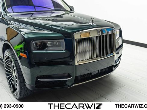 Used 2019 Rolls-Royce Cullinan AWD/4WD image 2