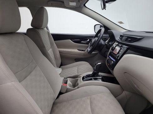 Used 2018 Nissan Rogue Sport SV w/ SV All-Weather Package image 21