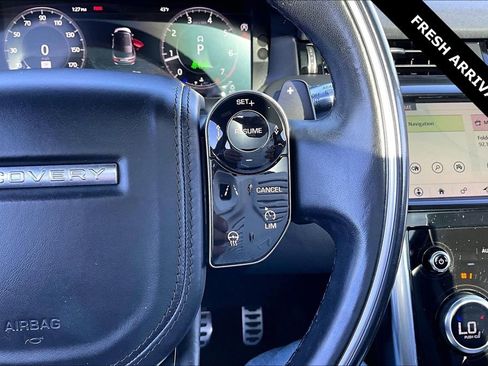 Used 2020 Land Rover Discovery Sport HSE R-Dynamic image 12