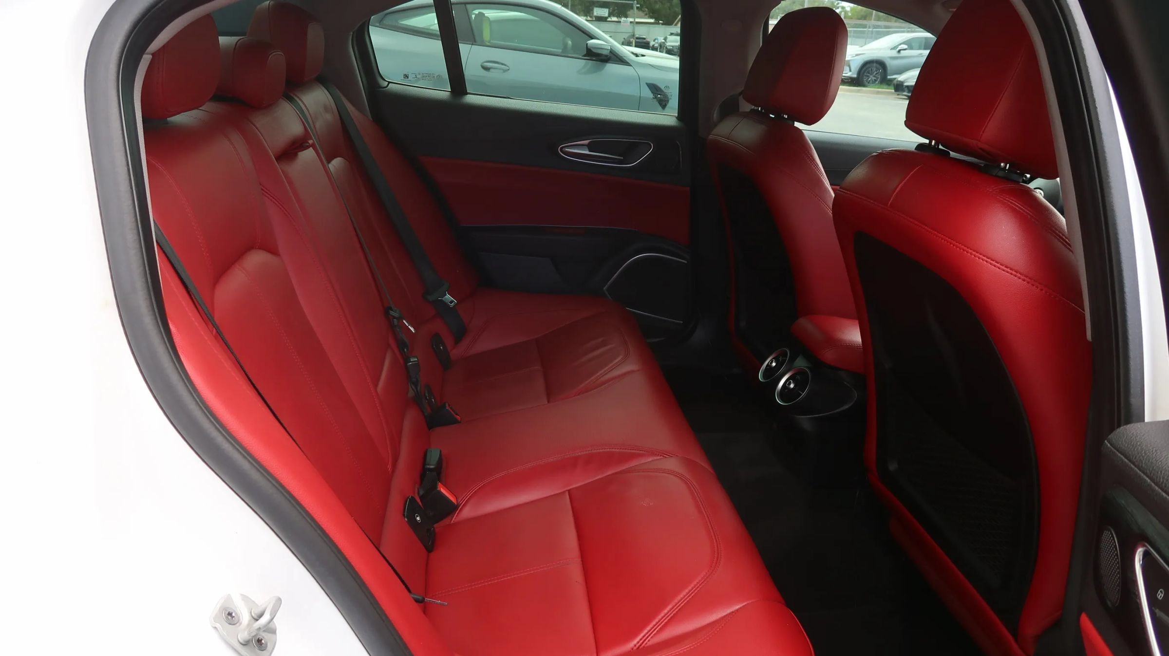 Used 2020 Alfa Romeo Giulia RWD image 22