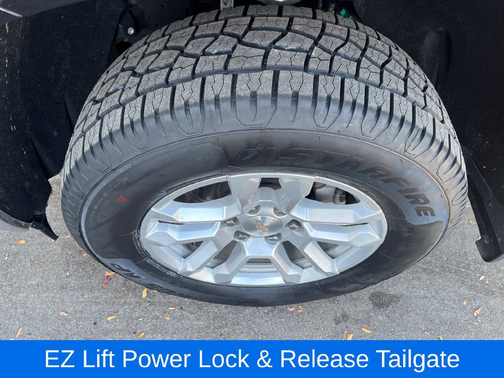 Used 2023 Chevrolet Silverado 1500 LT AWD/4WD image 33