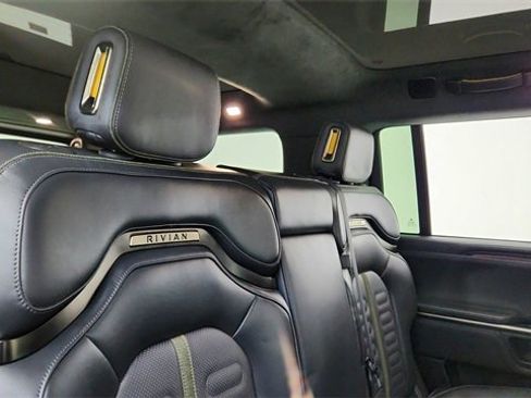 Used 2024 Rivian R1S Adventure image 26