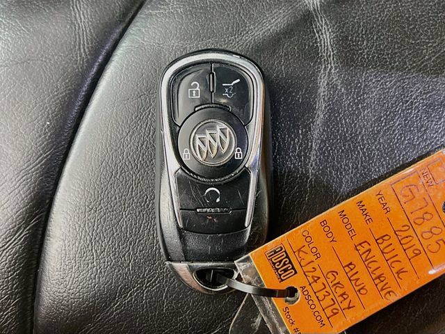 Used 2019 Buick Enclave Avenir w/ Avenir Technology Package AWD/4WD image 13