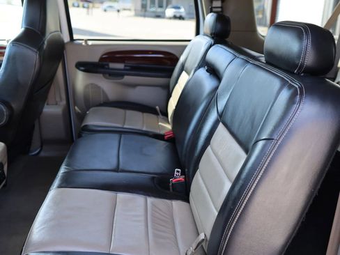 Used 2005 Ford Excursion Eddie Bauer image 34