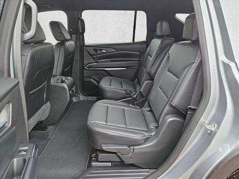 New 2026 Chevrolet Traverse LT w/ Driver Confidence Package image 17