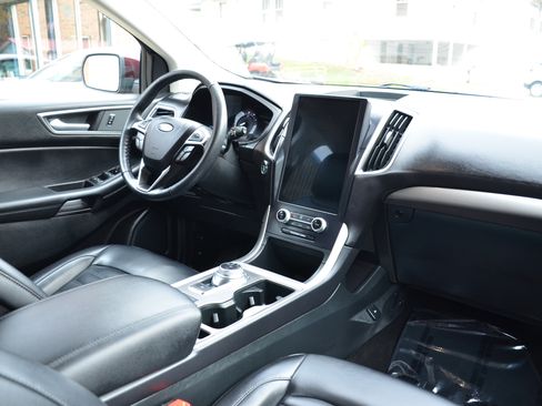 Used 2024 Ford Edge SEL image 22