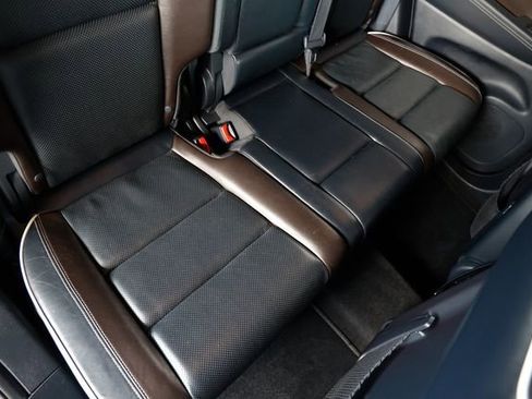 Used 2014 Jeep Grand Cherokee Overland w/ Advanced Technology Group image 15